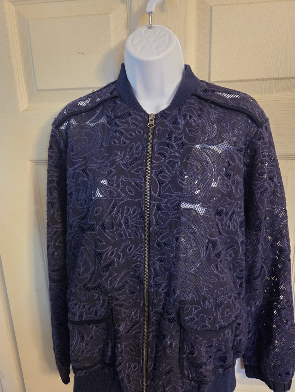 Anthropologie x Elevenses Miranda Lace Bomber Jacket in navy blue Size Small - Picture 3 of 12